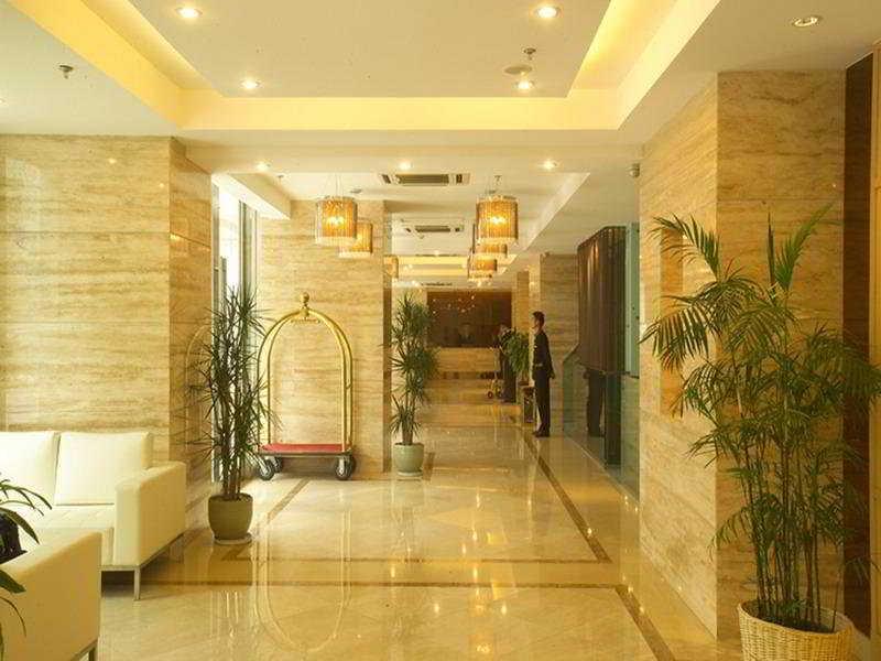 Rayfont Celebrity & Hotel 4*