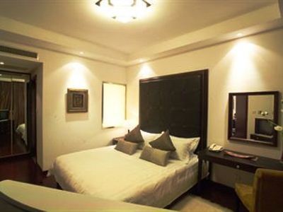 Rayfont Celebrity & 4* Shanghai