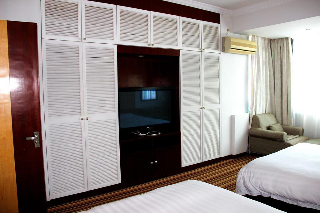 Hotel Rayfont Celebrity &